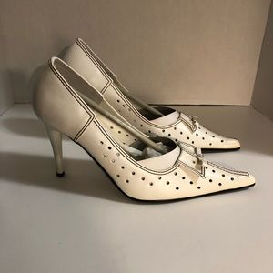 Sashu size 8.5 womens pointed toe shoes